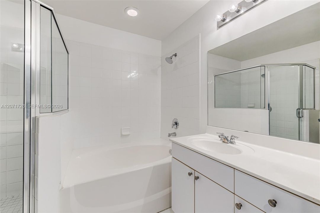 For Rent: $3,500 (2 beds, 2 baths, 1282 Square Feet)