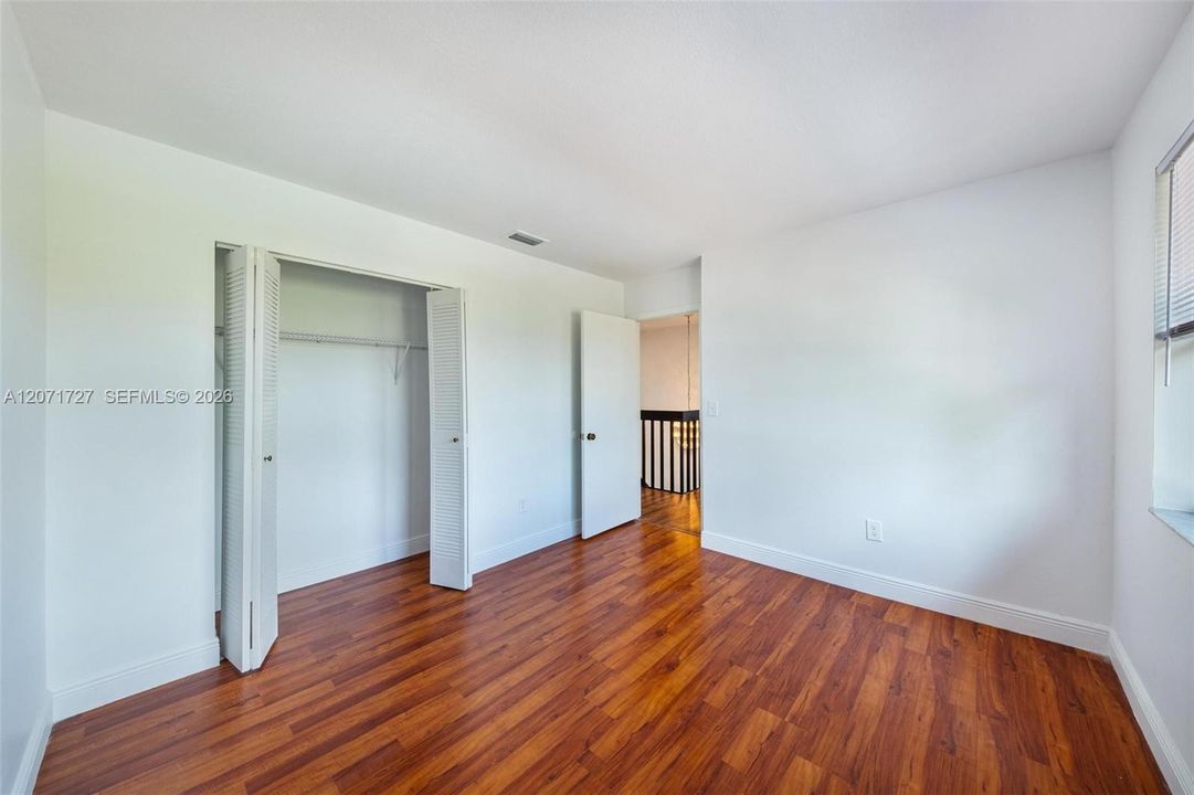 En Renta: $3,875 (5 camas, 3 baños, 2480 Pies cuadrados)