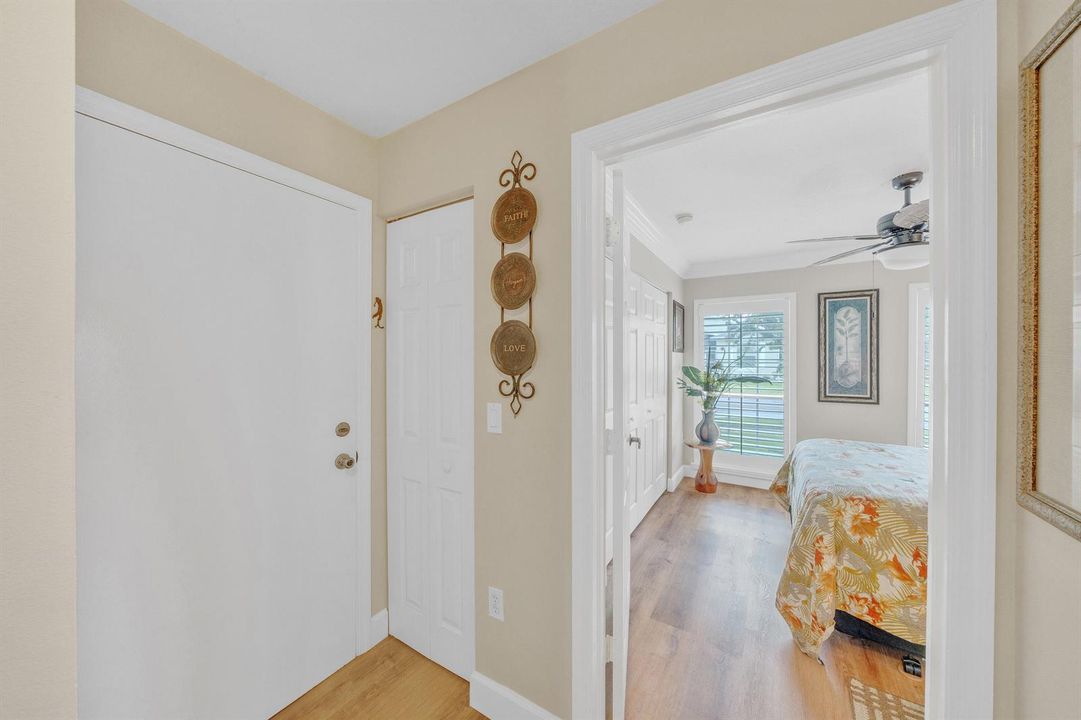 21 Guest Bedroom (1)