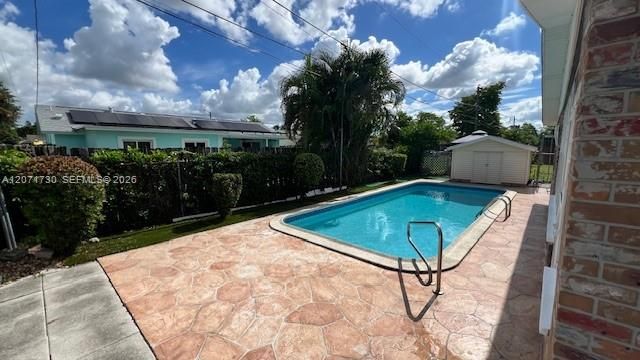 For Sale: $580,000 (3 beds, 2 baths, 1554 Square Feet)