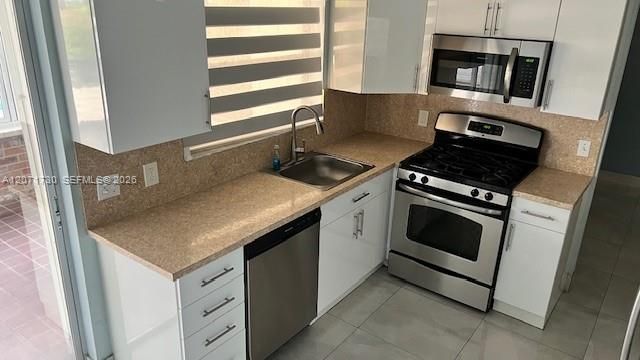 For Sale: $580,000 (3 beds, 2 baths, 1554 Square Feet)