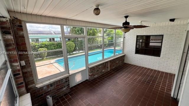 For Sale: $580,000 (3 beds, 2 baths, 1554 Square Feet)