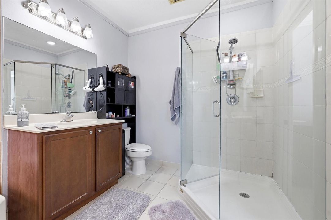 MASTER BATH 2