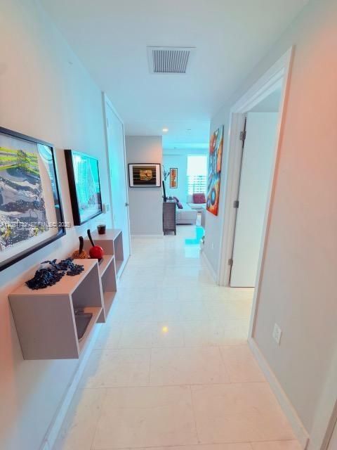 For Sale: $1,390,000 (3 beds, 3 baths, 1593 Square Feet)