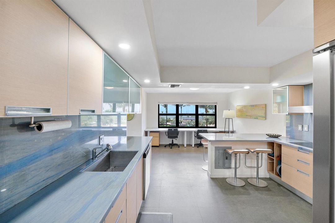 4900 N Ocean Blvd u416_008