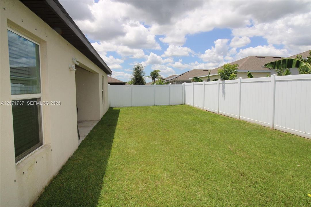 For Rent: $2,850 (3 beds, 2 baths, 1542 Square Feet)