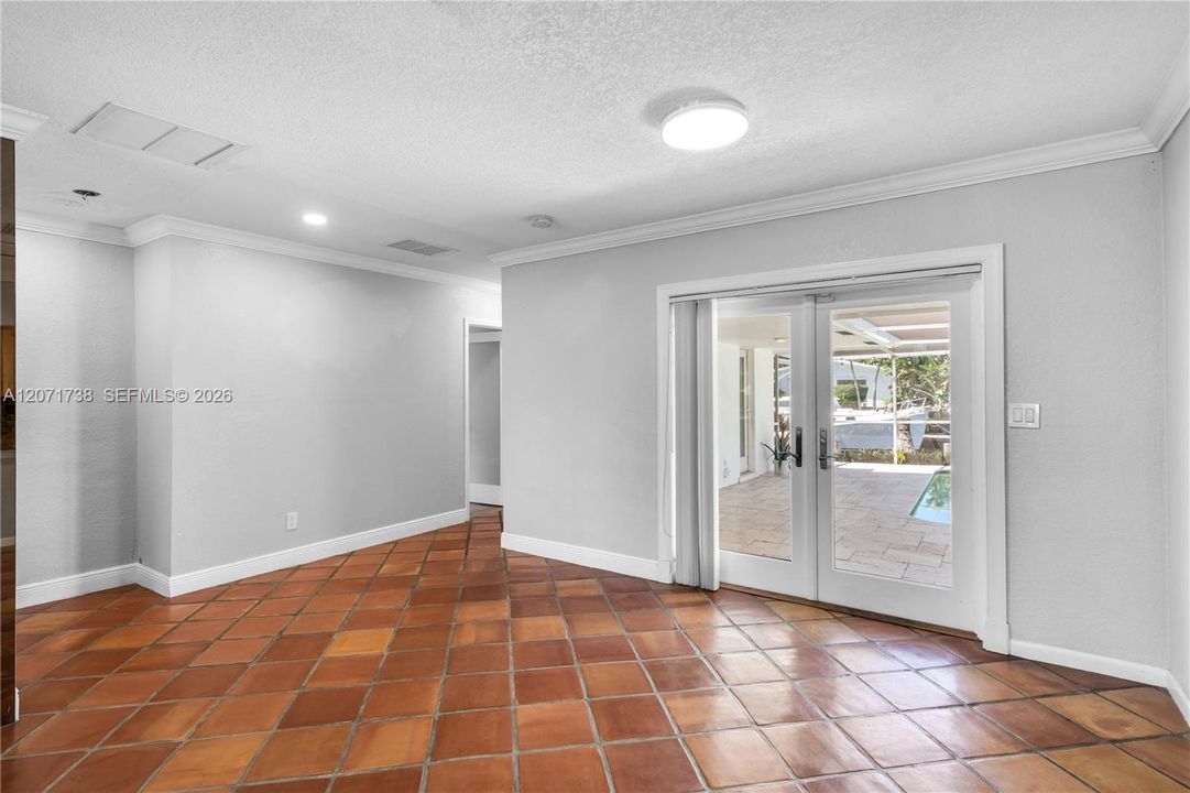 For Sale: $980,000 (3 beds, 2 baths, 1454 Square Feet)