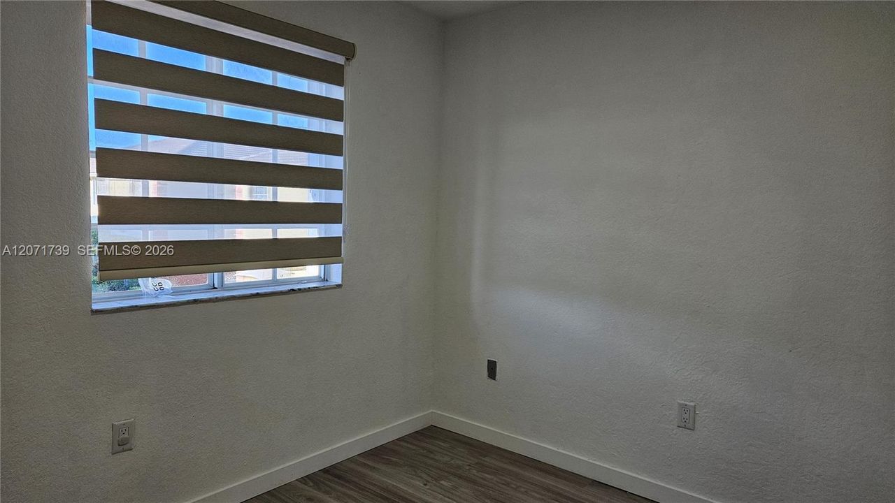 En Venta: $360,000 (3 camas, 2 baños, 1180 Pies cuadrados)