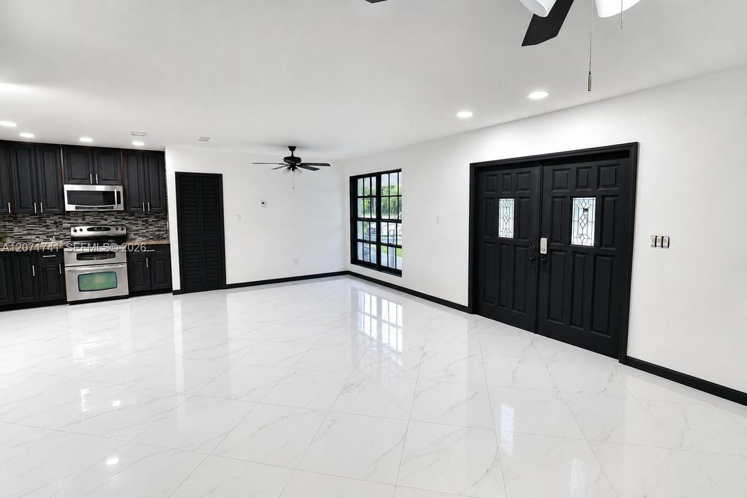 For Sale: $539,500 (3 beds, 2 baths, 1576 Square Feet)