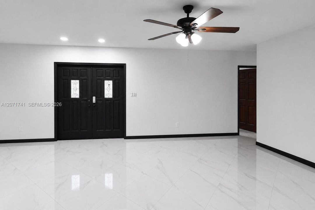 For Sale: $539,500 (3 beds, 2 baths, 1576 Square Feet)