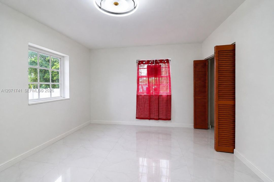 For Sale: $539,500 (3 beds, 2 baths, 1576 Square Feet)