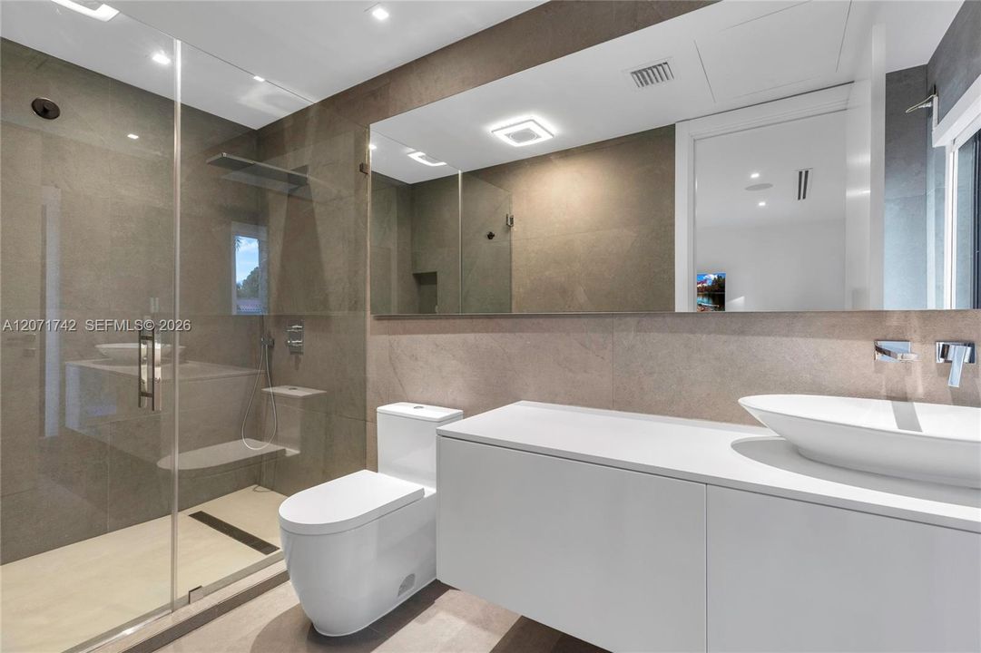For Sale: $3,100,000 (4 beds, 3 baths, 3349 Square Feet)