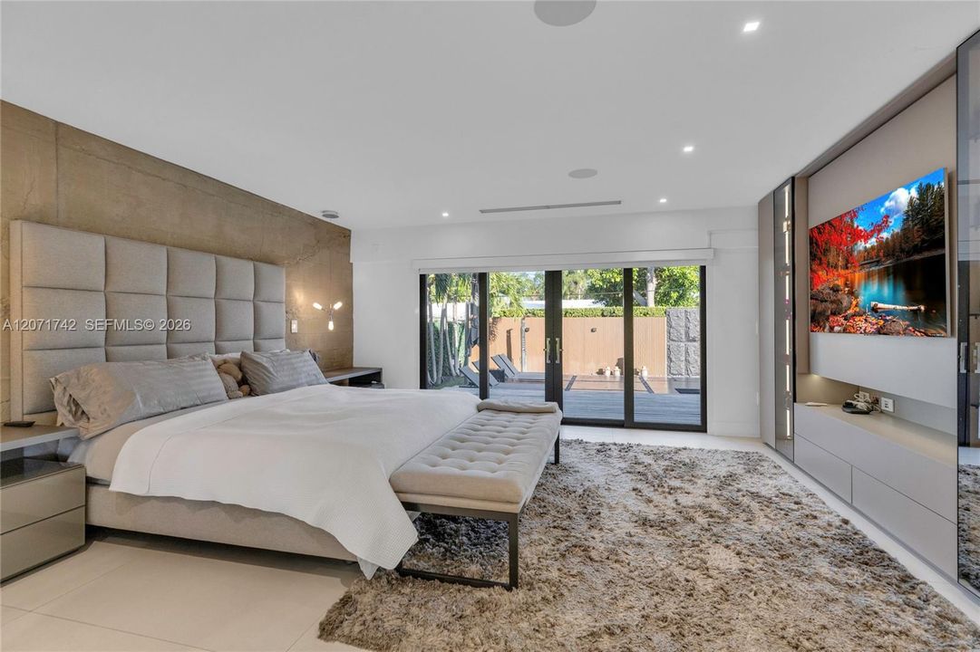 For Sale: $3,100,000 (4 beds, 3 baths, 3349 Square Feet)