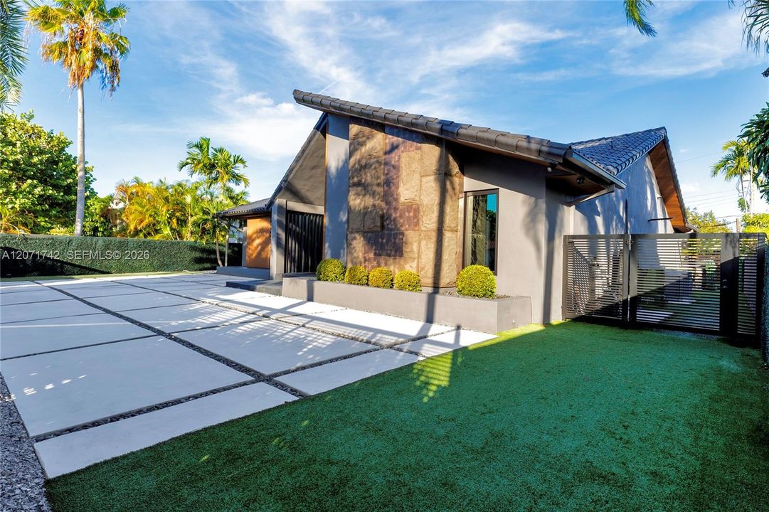 For Sale: $3,100,000 (4 beds, 3 baths, 3349 Square Feet)