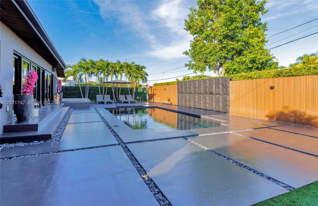 For Sale: $3,100,000 (4 beds, 3 baths, 3349 Square Feet)