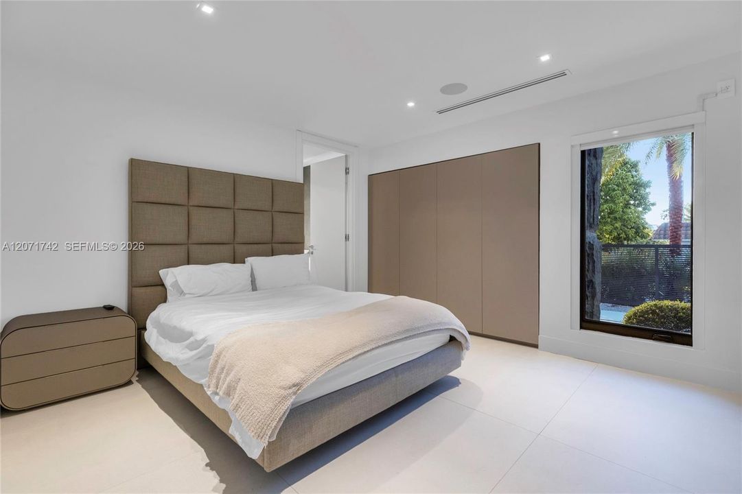 For Sale: $3,100,000 (4 beds, 3 baths, 3349 Square Feet)