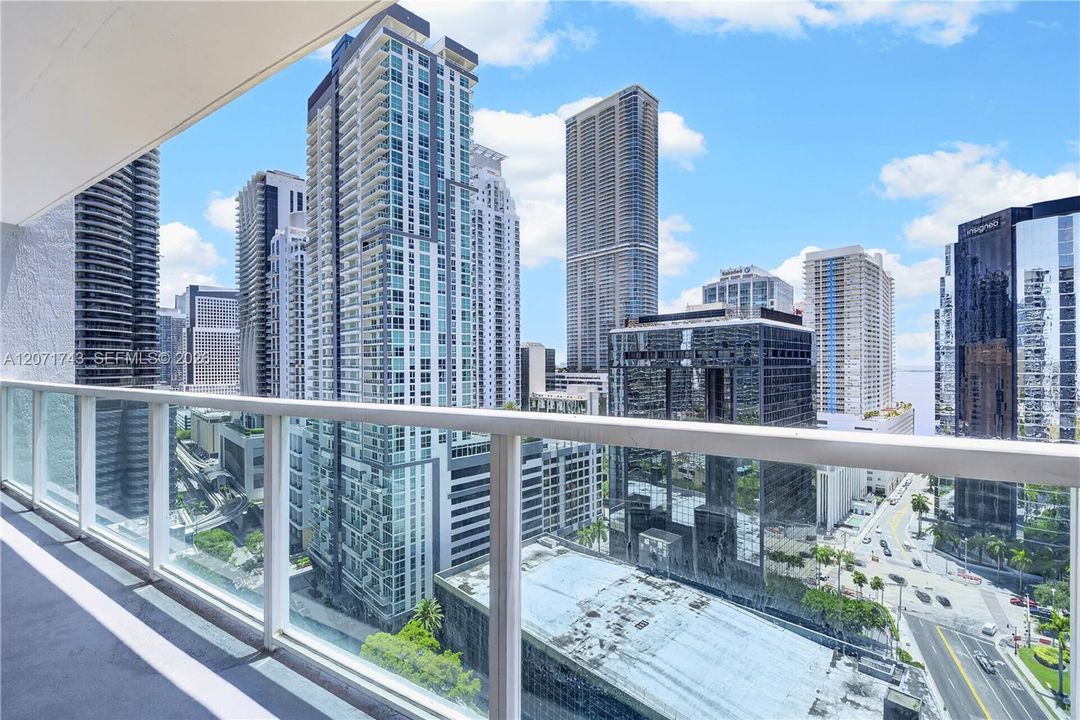 For Rent: $3,600 (2 beds, 2 baths, 1023 Square Feet)