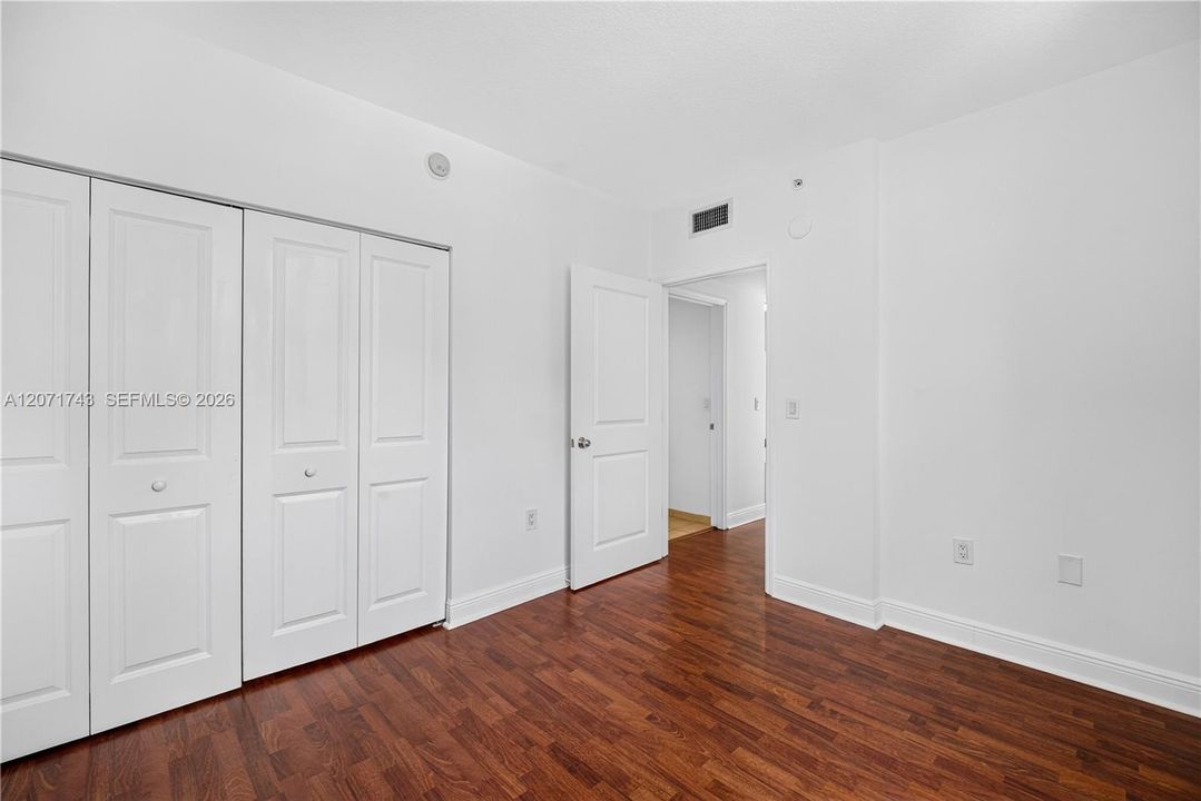 For Rent: $3,600 (2 beds, 2 baths, 1023 Square Feet)