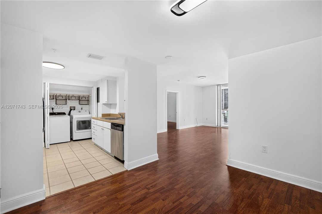 For Rent: $3,600 (2 beds, 2 baths, 1023 Square Feet)