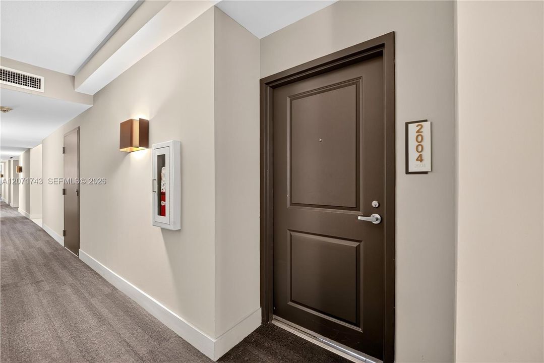 For Rent: $3,600 (2 beds, 2 baths, 1023 Square Feet)