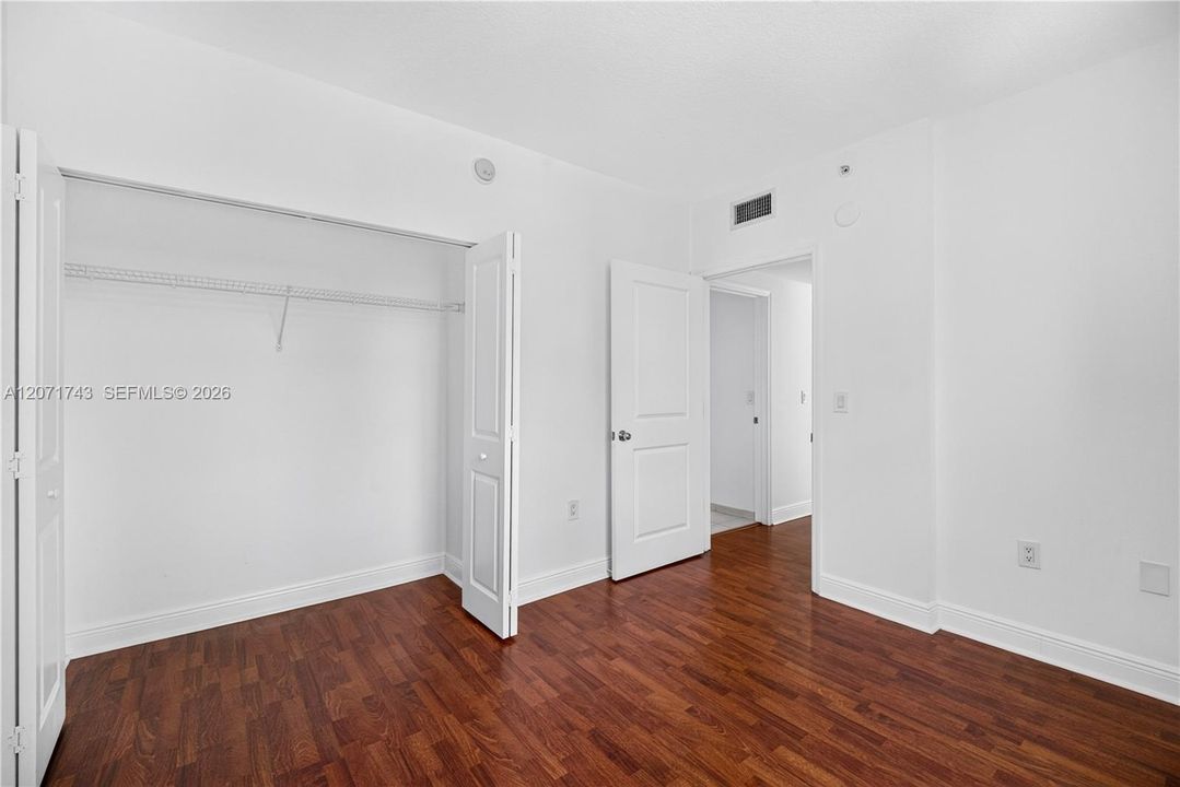 For Rent: $3,600 (2 beds, 2 baths, 1023 Square Feet)