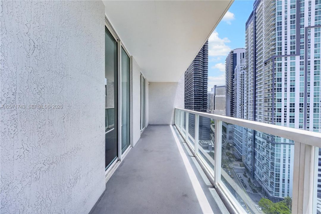 For Rent: $3,600 (2 beds, 2 baths, 1023 Square Feet)