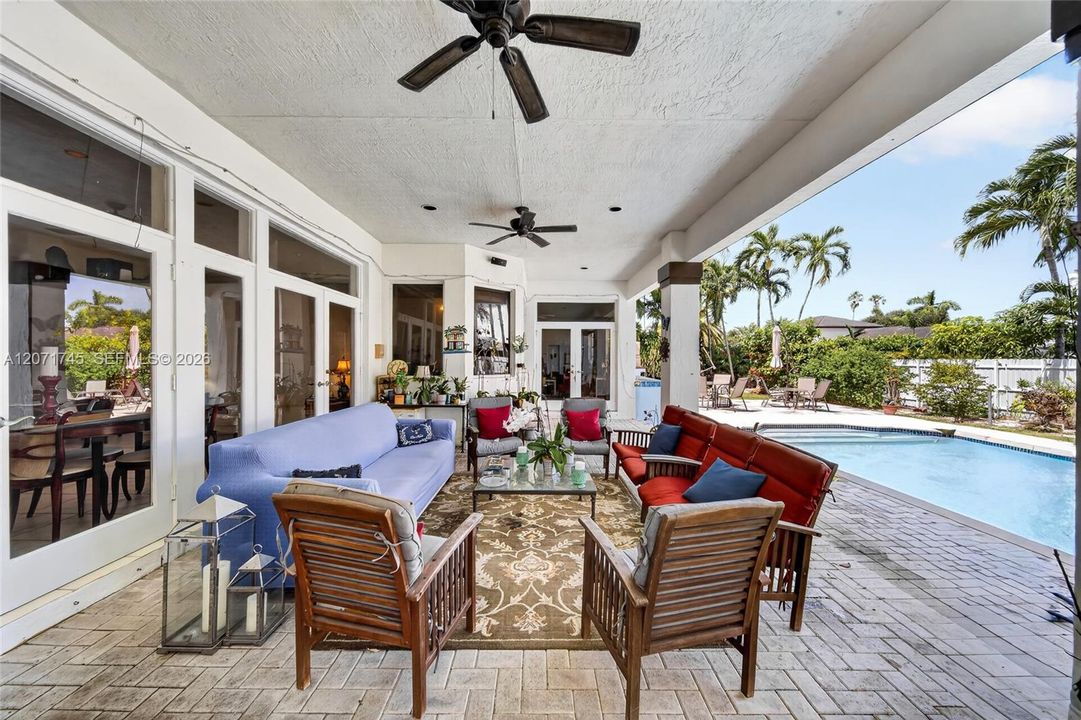 For Sale: $1,395,000 (4 beds, 4 baths, 3738 Square Feet)