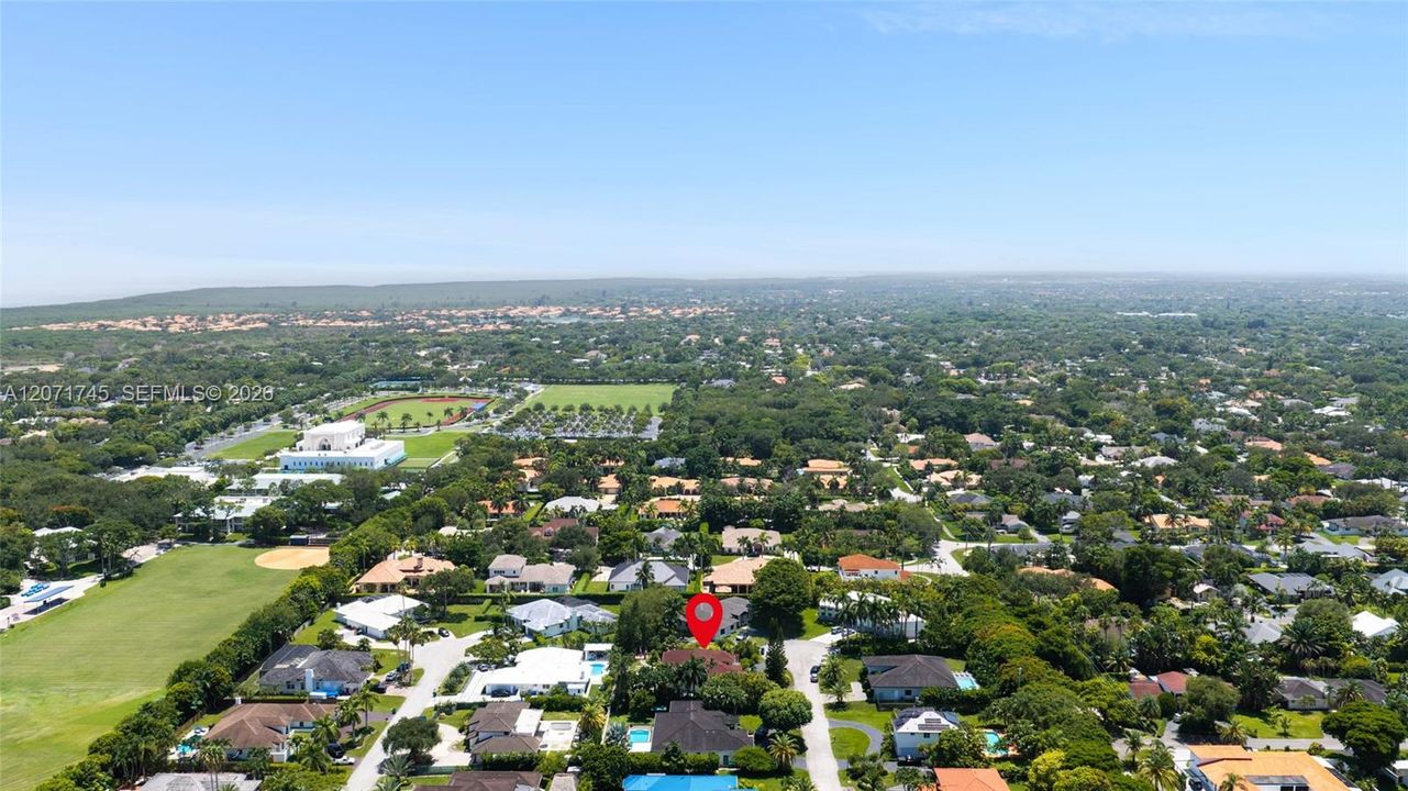 For Sale: $1,395,000 (4 beds, 4 baths, 3738 Square Feet)