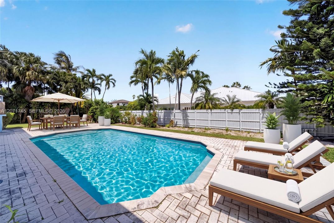 For Sale: $1,395,000 (4 beds, 4 baths, 3738 Square Feet)