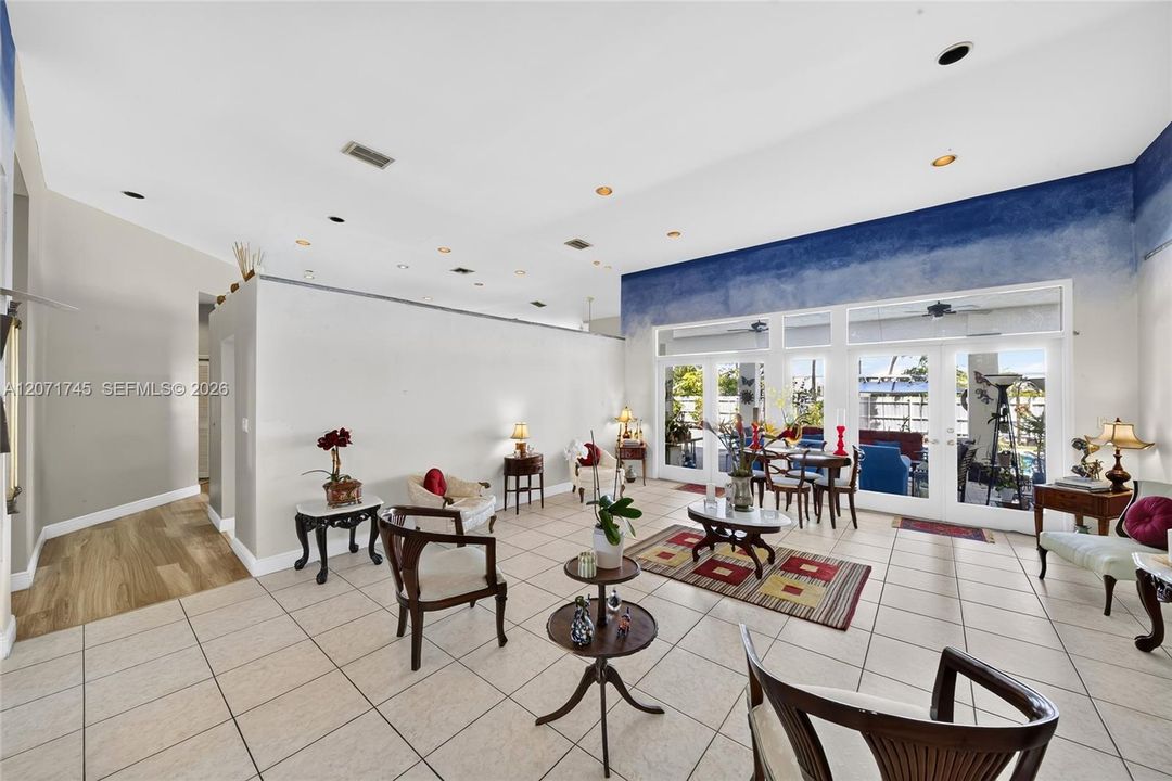 For Sale: $1,395,000 (4 beds, 4 baths, 3738 Square Feet)
