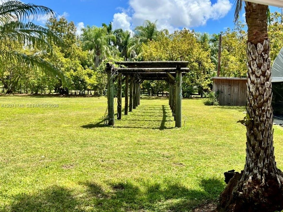 En Venta: $2,799,000 (4 camas, 5 baños, 2611 Pies cuadrados)