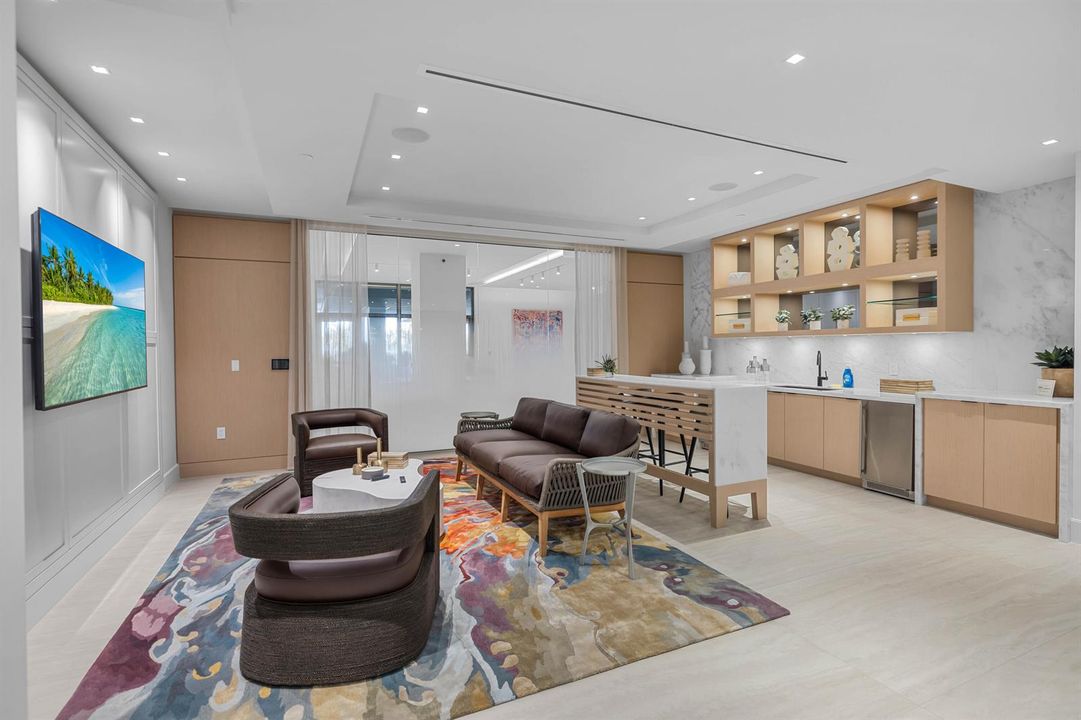 Salato Amenities