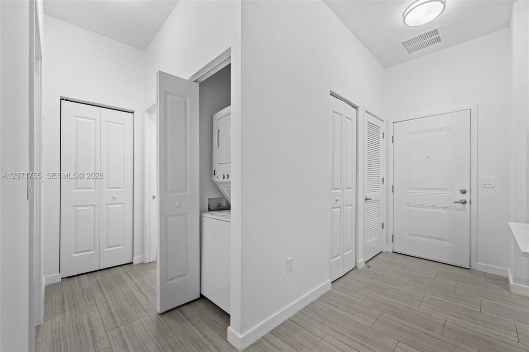 For Rent: $2,500 (1 beds, 1 baths, 0 Square Feet)