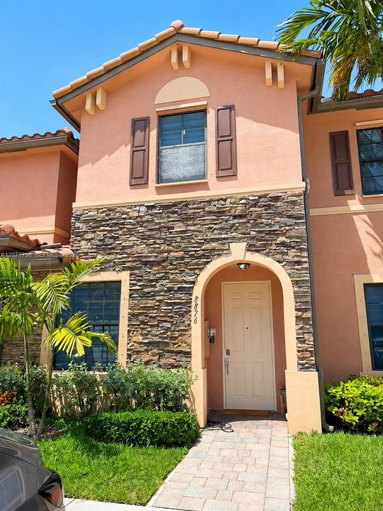 For Sale: $470,000 (3 beds, 2 baths, 1545 Square Feet)
