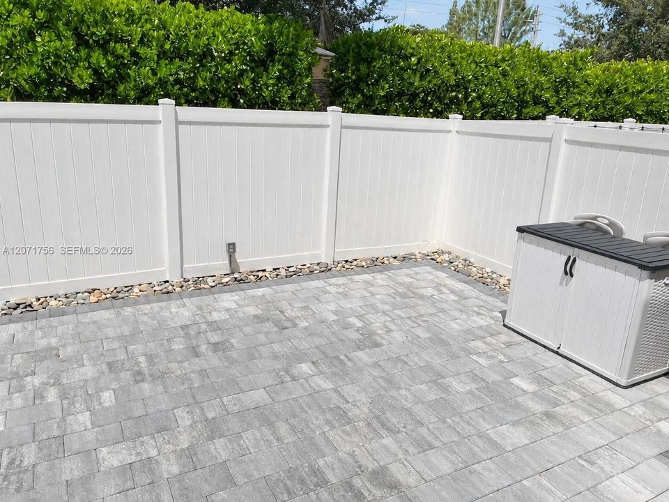 For Sale: $470,000 (3 beds, 2 baths, 1545 Square Feet)