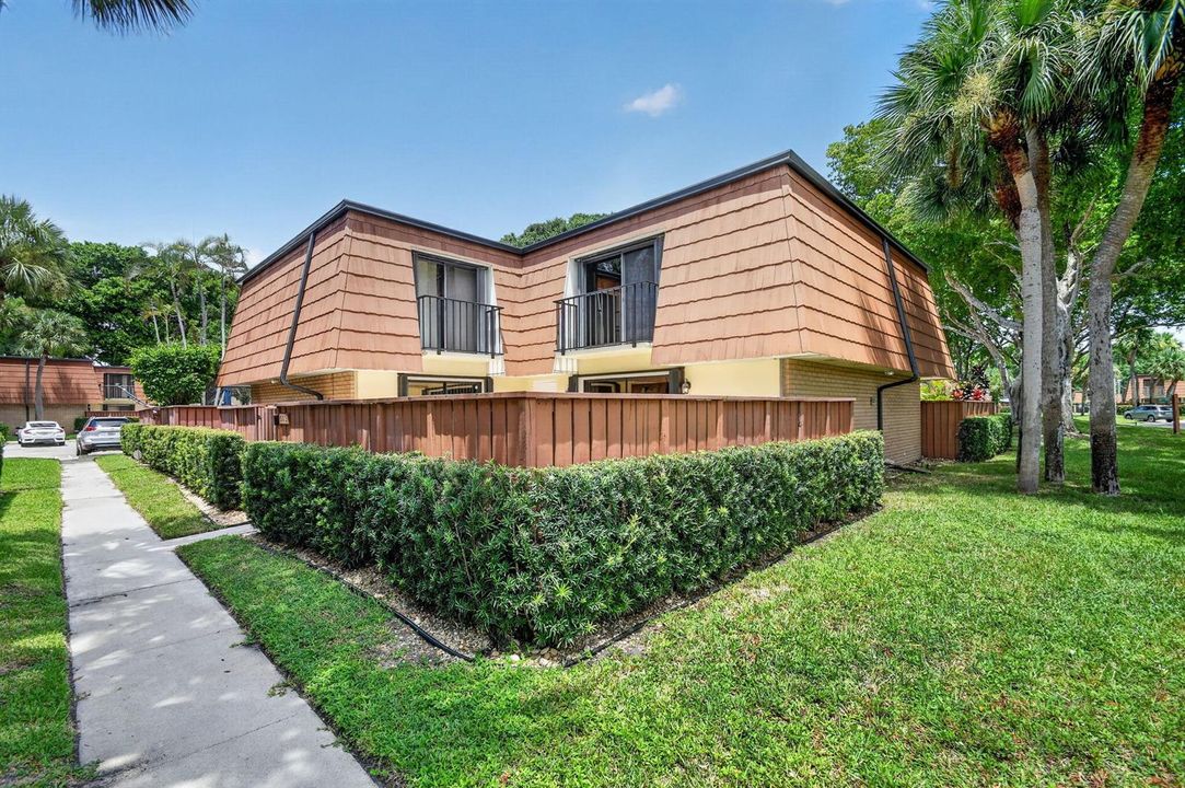 1-web-or-mls-Apartment (1)