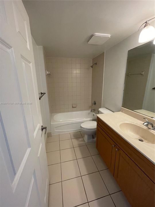В аренду: $2,800 (2 спален, 2 ванн, 891 Квадратных фут)