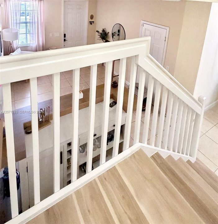 For Sale: $600,000 (4 beds, 2 baths, 1992 Square Feet)