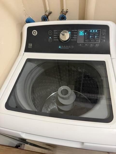 Laundry washing machine
