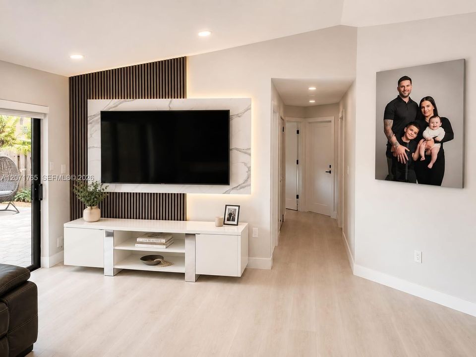 For Sale: $599,900 (3 beds, 2 baths, 1353 Square Feet)