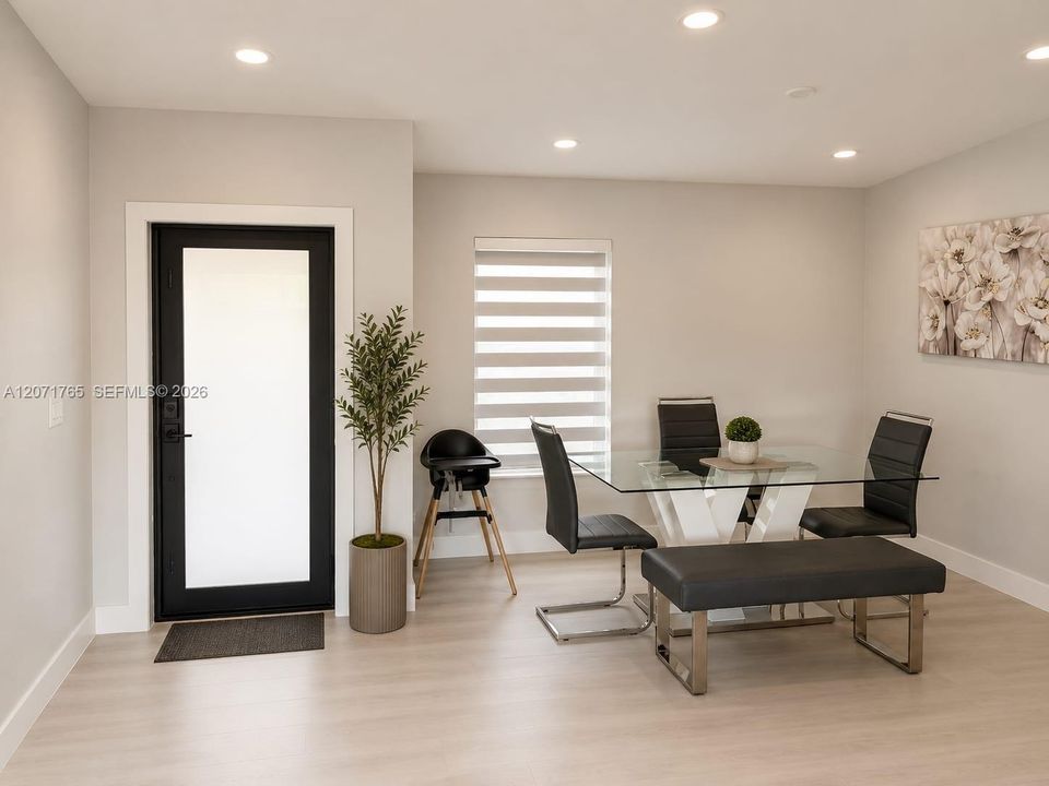 For Sale: $599,900 (3 beds, 2 baths, 1353 Square Feet)