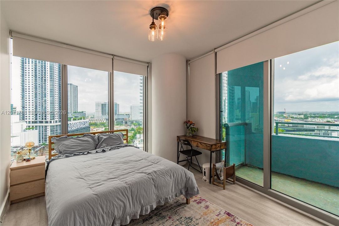For Rent: $4,800 (2 beds, 2 baths, 1315 Square Feet)