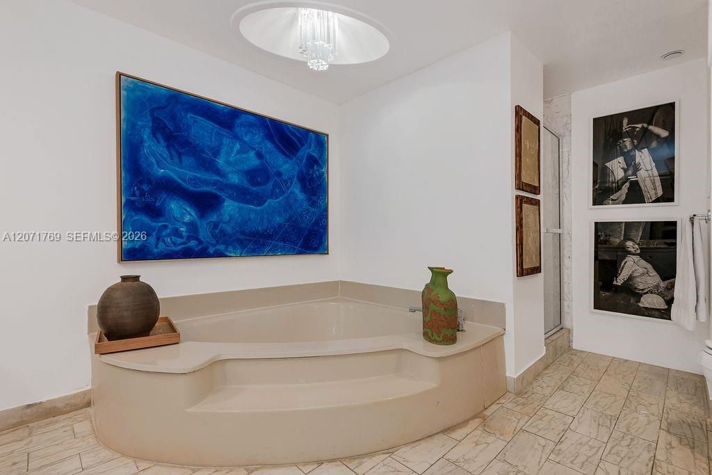 For Sale: $649,000 (3 beds, 2 baths, 1913 Square Feet)