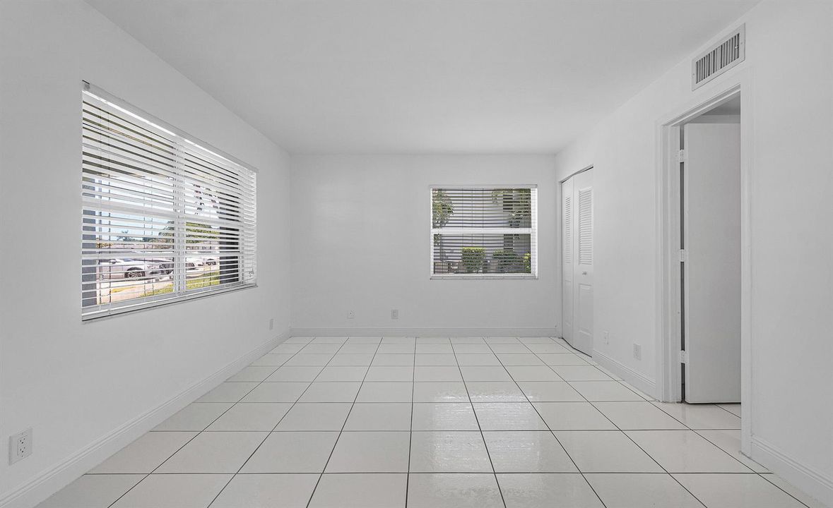 10-2830 SW 13th Street 101