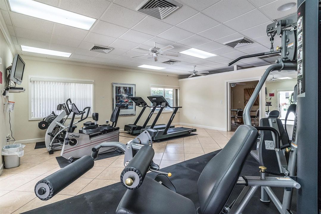 06--Pines of Delray W-MLS