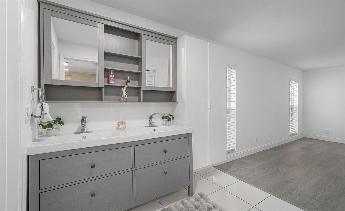 39-2830 SW 13th Street 101