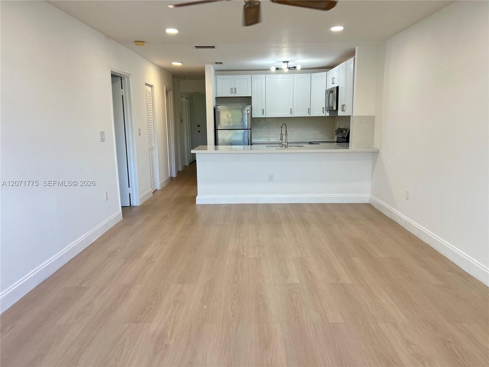 For Rent: $2,450 (3 beds, 2 baths, 1258 Square Feet)