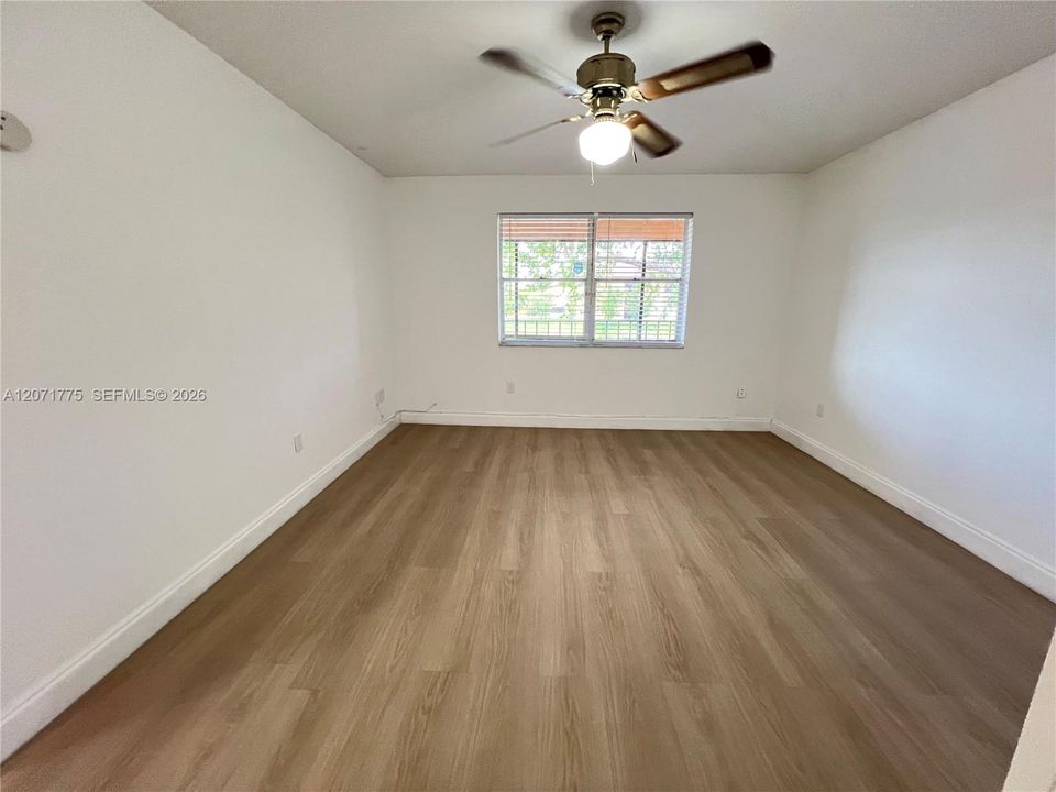 For Rent: $2,450 (3 beds, 2 baths, 1258 Square Feet)