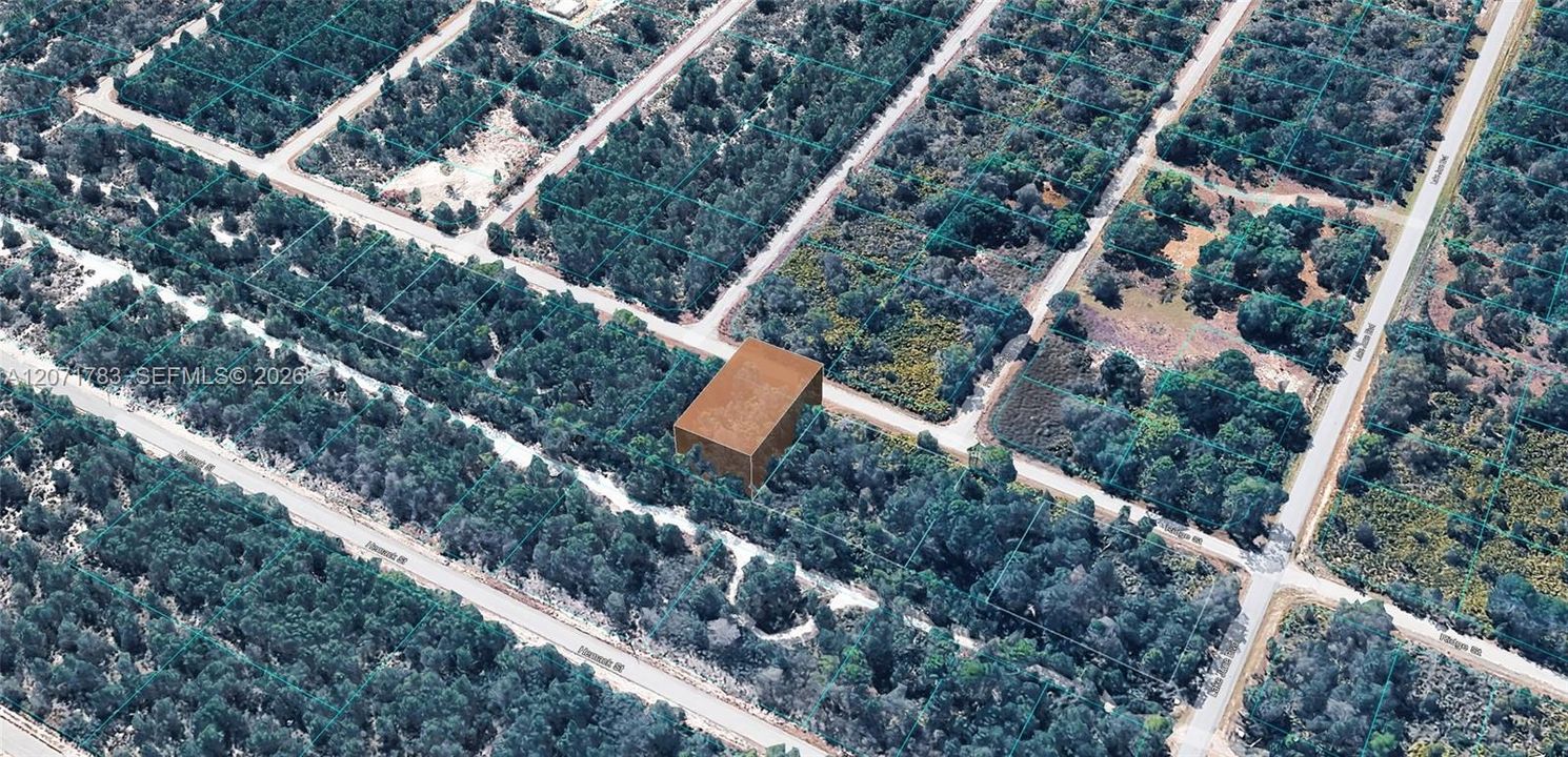 На продажу: $10,900 (0.24 acres)
