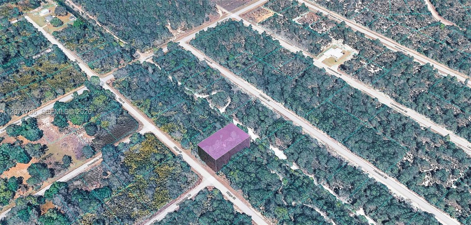 На продажу: $10,900 (0.24 acres)